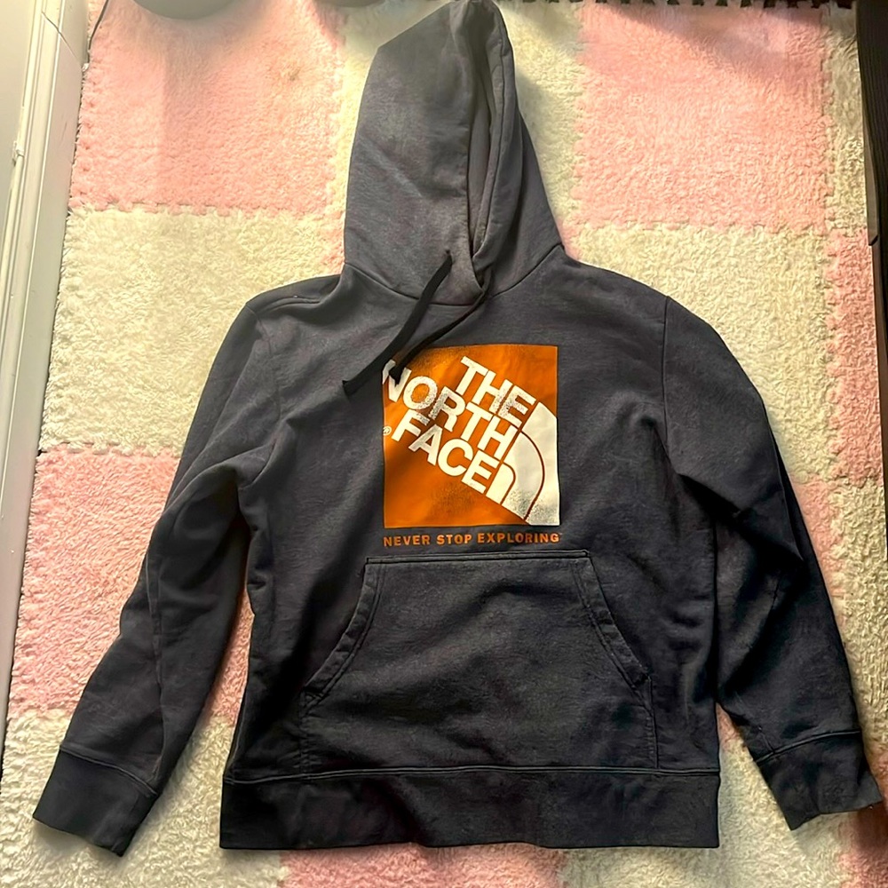 North Face XL sweatshirt- fits like a L